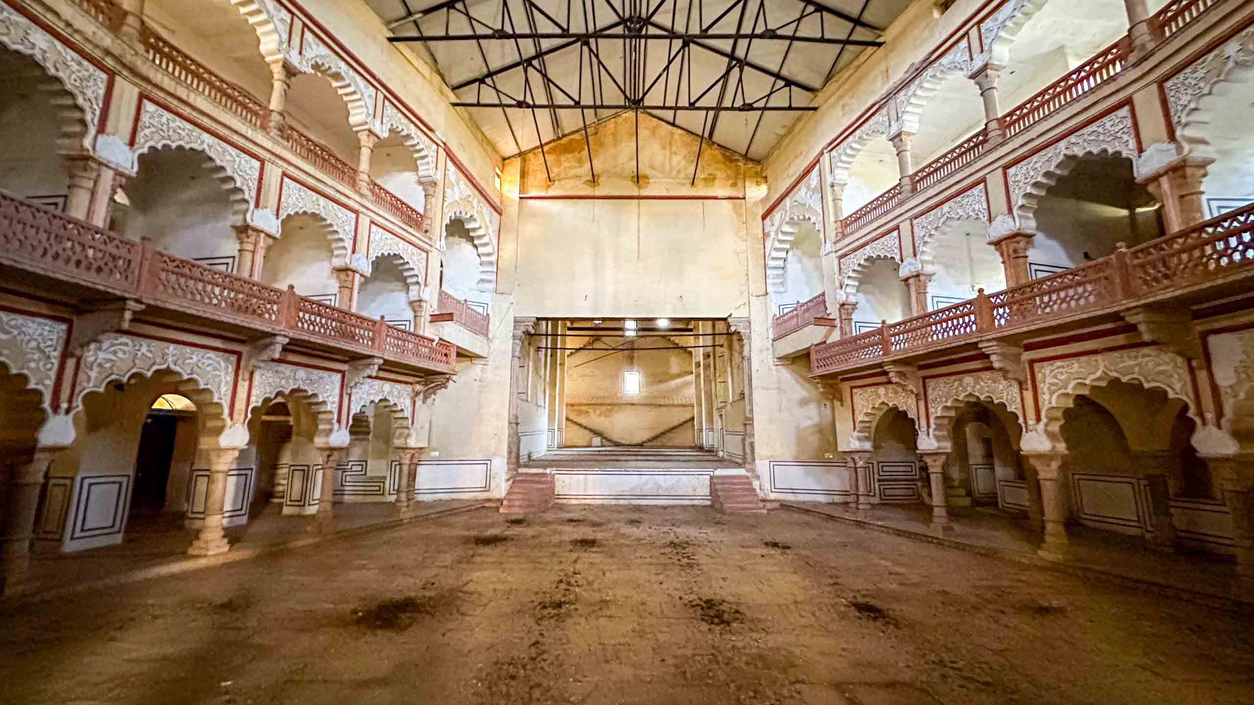 Garh Mahal